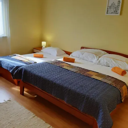 Apartment Orange Pridraga