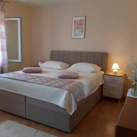 Apartment Orange Pridraga